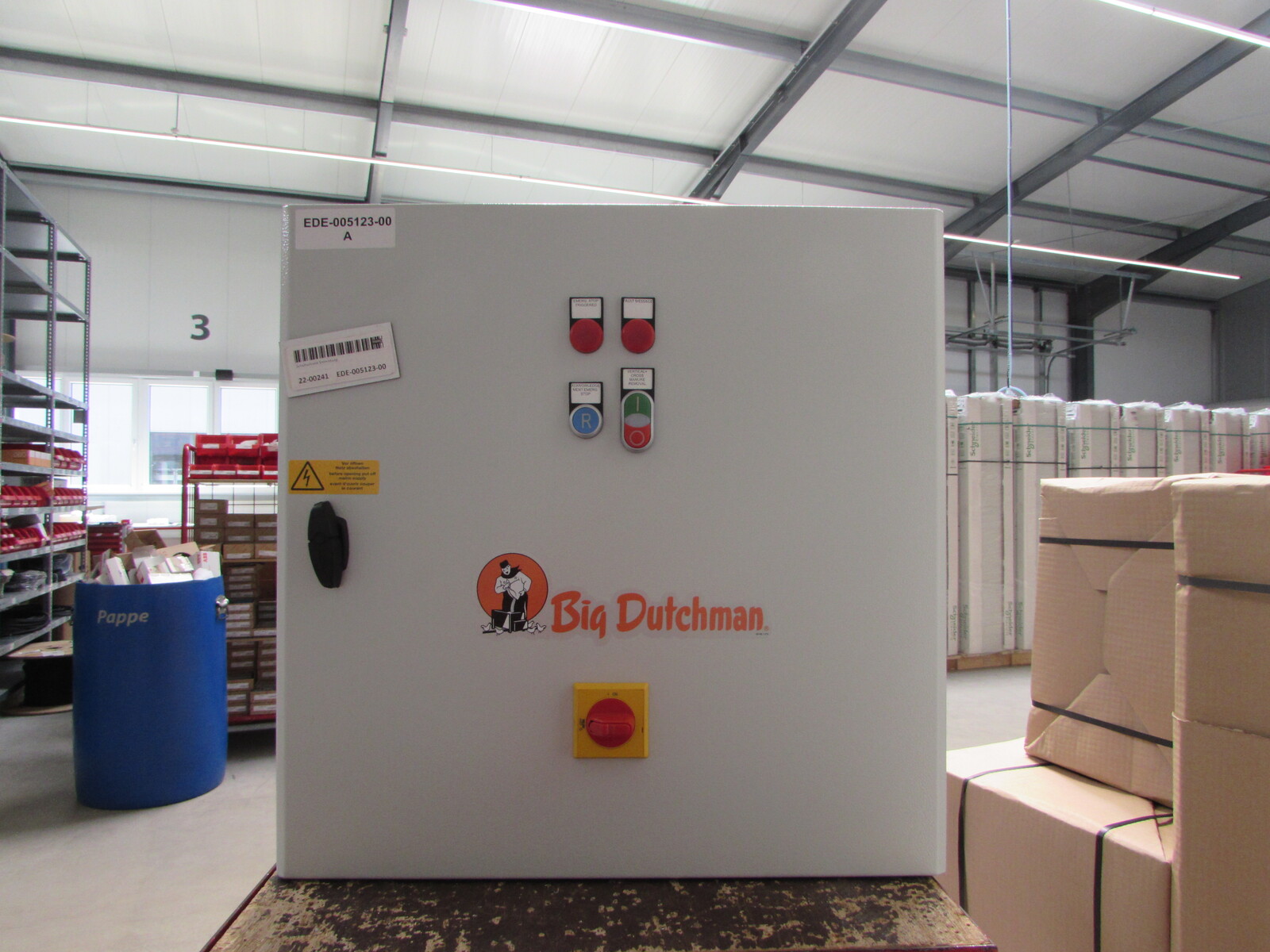 Control cab. Manure Removal